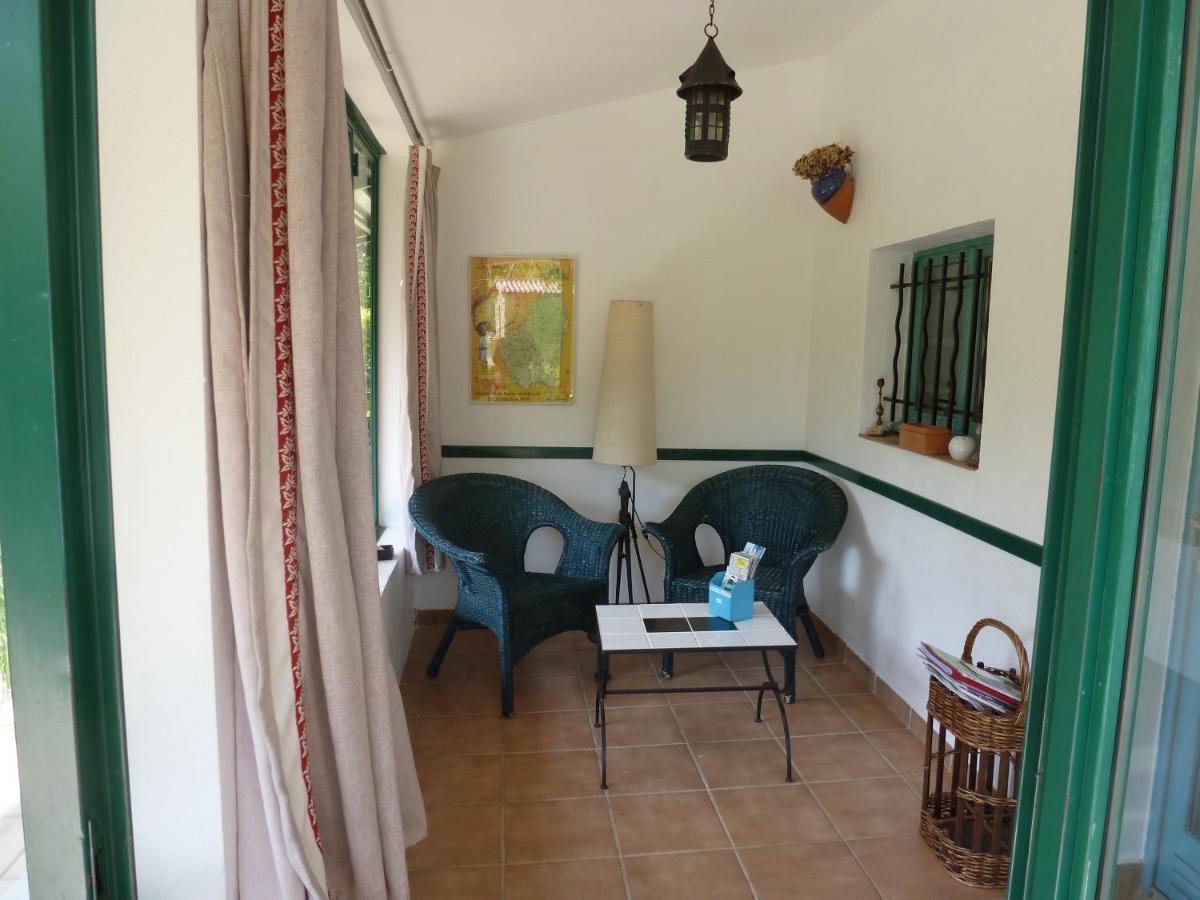 Domaine Du Planas Ailhon Ardeche B&B 외부 사진