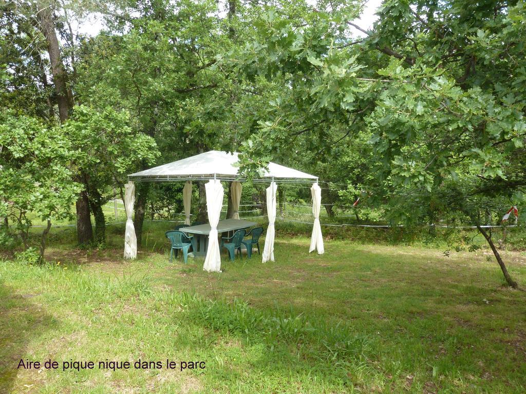 Domaine Du Planas Ailhon Ardeche B&B 객실 사진